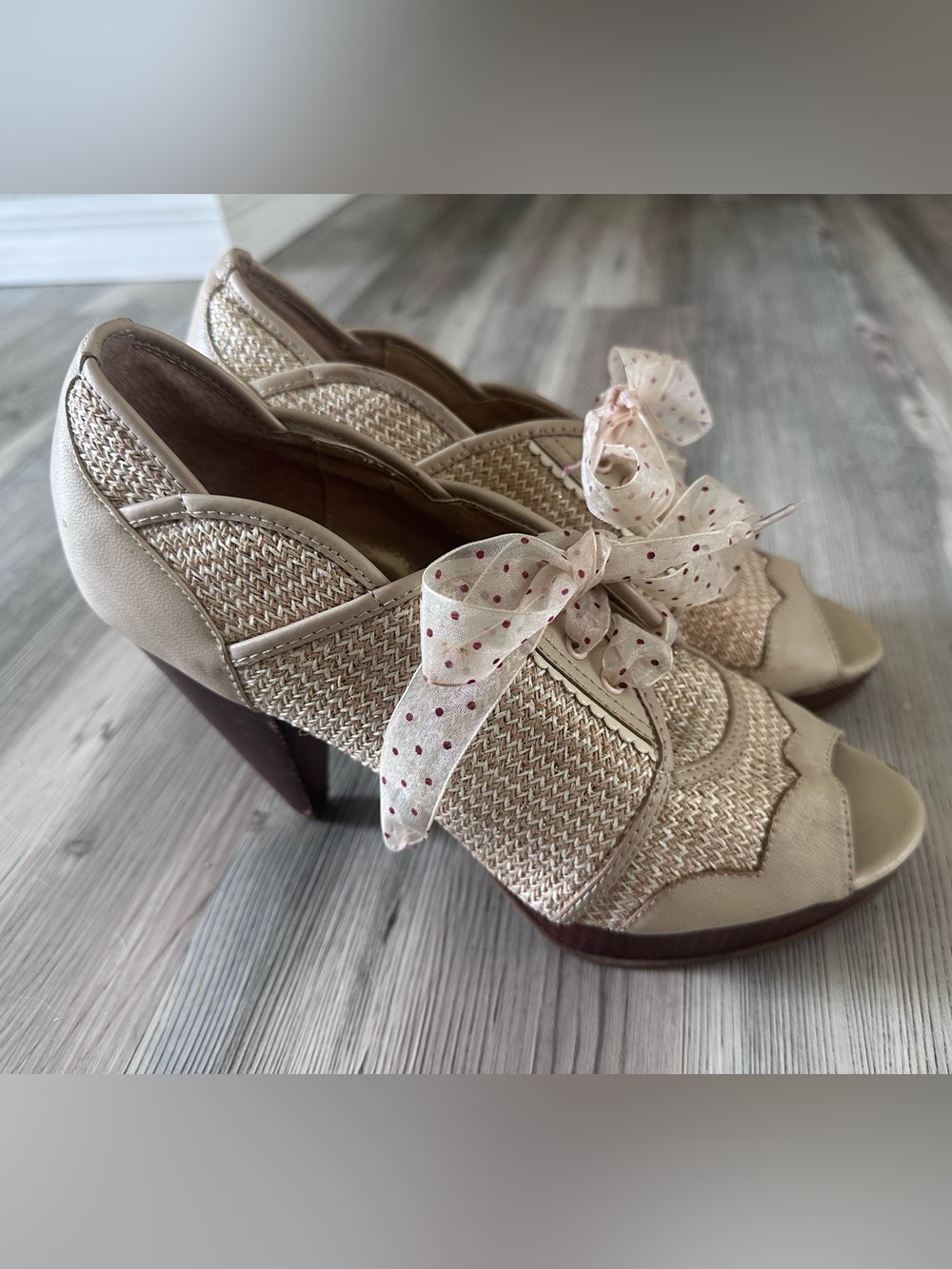 Poetic Licence London EUR 40 Cream Lace Up Peep Toe Platform Heels